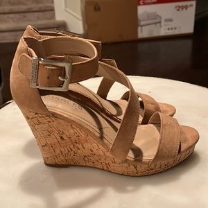 Charles by David Charles wedge sandal, size 6